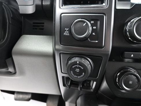 Used 2018 Ford F150 XLT w/ Equipment Group 302A Luxury AWD/4WD image 24