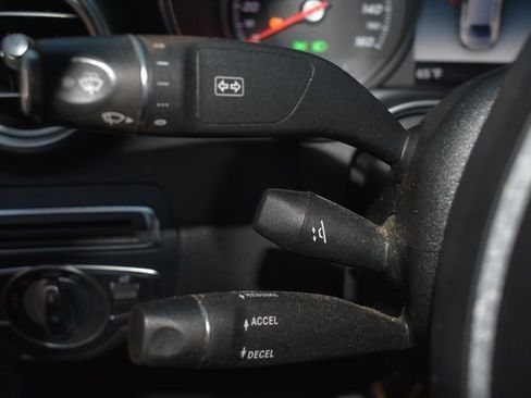 Used 2018 Mercedes-Benz C 300 4MATIC Sedan w/ Premium Package image 18