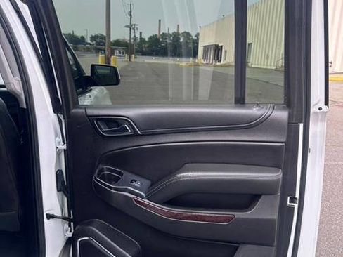 Used 2018 GMC Yukon XL SLT image 20