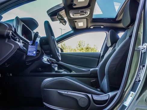 New 2026 Hyundai Elantra SEL Sport Premium FWD image 38