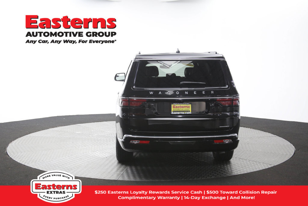 Used 2024 Jeep Wagoneer L Series II w/ Flexible Seating Group AWD/4WD image 41