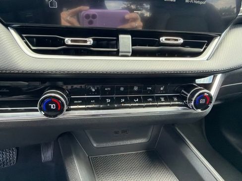 New 2026 Chevrolet Equinox LT w/ Convenience Package II AWD/4WD image 19