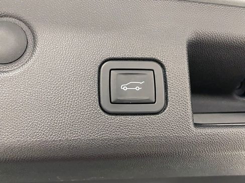 Used 2024 Chevrolet Equinox LT AWD/4WD image 14