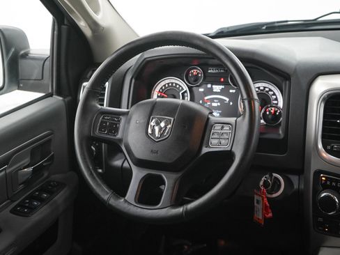 Used 2019 RAM 1500 Big Horn AWD/4WD image 14