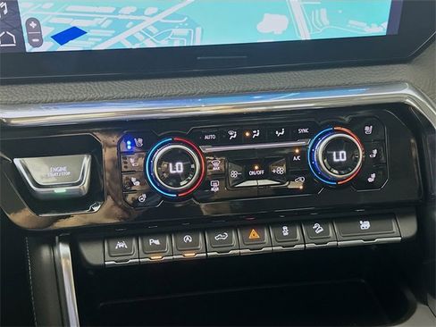 Used 2024 GMC Sierra 1500 Denali image 16