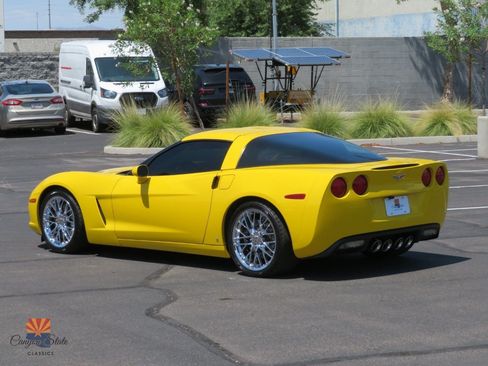 Used 2009 Chevrolet Corvette Coupe w/ Preferred Equipment Group RWD image 12