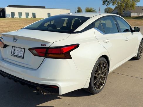 New 2025 Nissan Altima 2.5 SR w/ SR Premium Package image 8