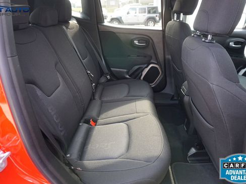 Used 2017 Jeep Renegade Latitude AWD/4WD image 23