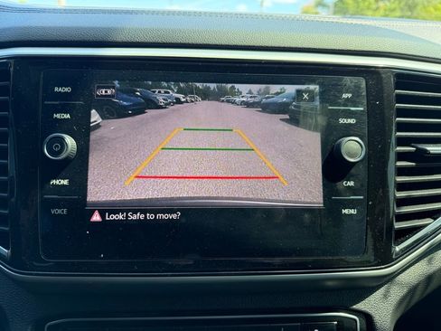 Certified 2023 Volkswagen Atlas Cross Sport SE w/ Black Wheel Package image 24