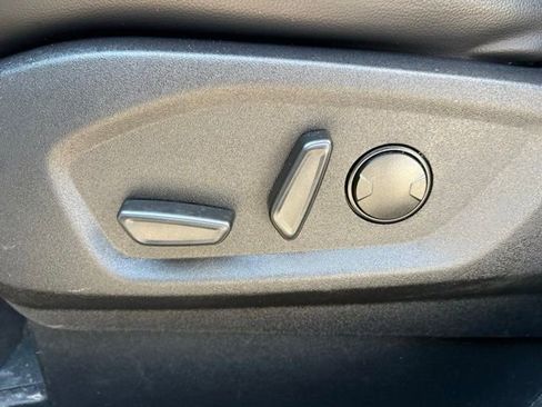 Used 2024 Ford Edge SEL image 24