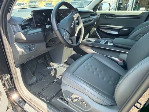 Used 2024 Kia EV9 Wind AWD/4WD image 19