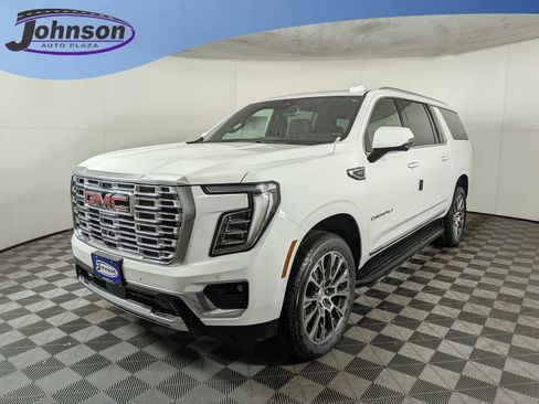 New 2026 GMC Yukon XL Denali w/ LPO, Floor Liner Package image 1