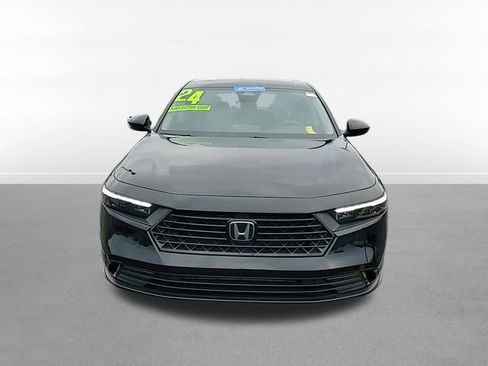 Used 2024 Honda Accord EX image 2
