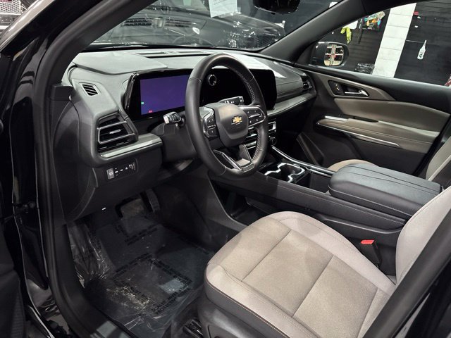 Used 2026 Chevrolet Traverse LT w/ Driver Confidence Package AWD/4WD image 11