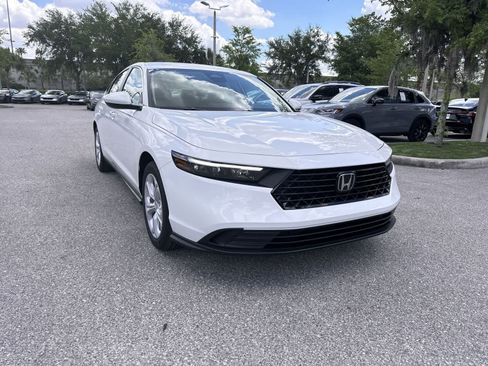 Used 2026 Honda Accord LX image 8