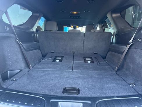 Used 2024 Dodge Durango SXT w/ SXT Blacktop Group RWD image 22