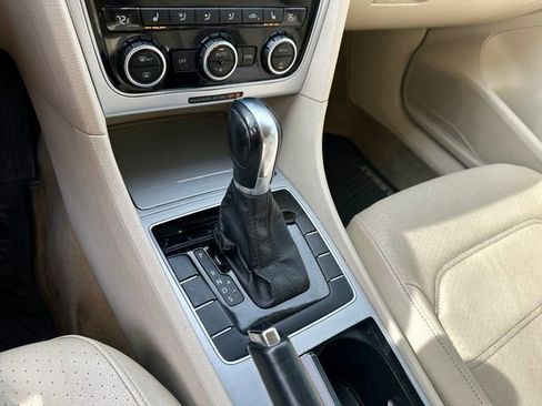 Used 2012 Volkswagen Passat 2.5 SE image 27