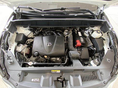 Used 2021 Toyota Highlander Platinum AWD/4WD image 48