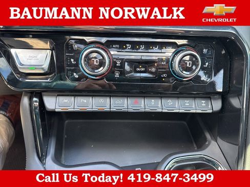 Used 2024 GMC Sierra 1500 AT4X AWD/4WD image 26