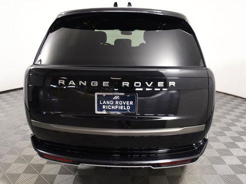 Used 2025 Land Rover Range Rover SE image 5