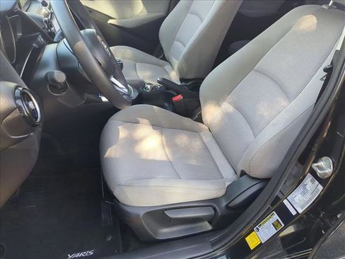 Used 2019 Toyota Yaris LE image 16
