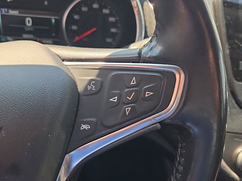 Used 2018 Chevrolet Malibu LT FWD image 11