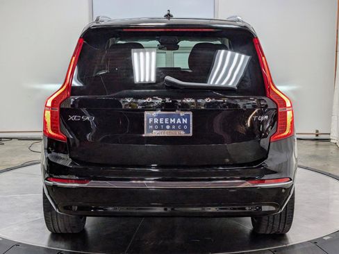 Used 2025 Volvo XC90 T8 Ultra w/ Protection Package Premier image 8