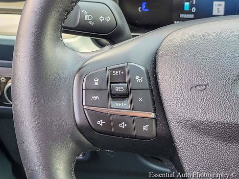 Used 2025 Ford Maverick Lariat w/ Black Appearance Package AWD/4WD image 16