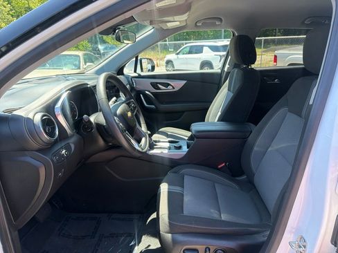 Used 2023 Chevrolet Blazer LT AWD/4WD image 16