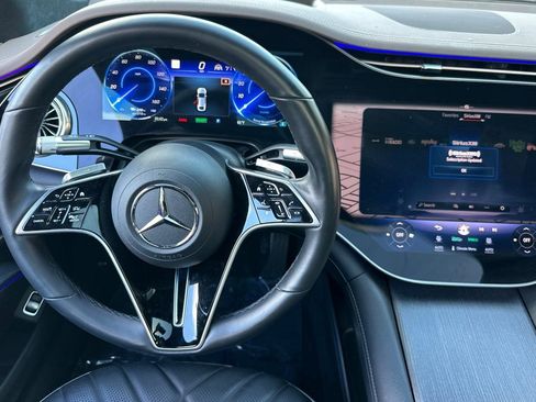 Certified 2022 Mercedes-Benz EQS 580 4MATIC Sedan image 29