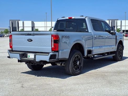 New 2026 Ford F250 Lariat w/ Black Appearance Package image 11