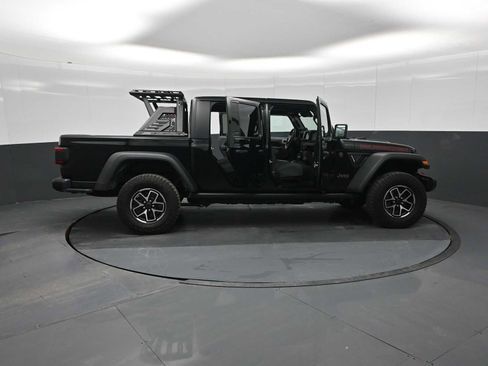 Used 2024 Jeep Gladiator Rubicon w/ Convenience Group image 38