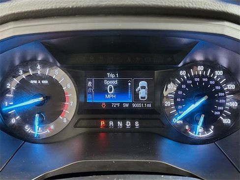 Used 2018 Ford Edge SE image 17