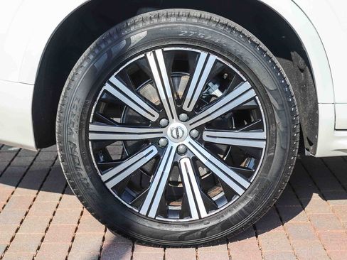 Used 2023 Volvo XC90 B5 Core w/ Climate Package AWD/4WD image 10