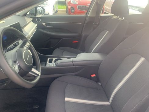 Certified 2025 Hyundai Sonata SEL FWD image 13