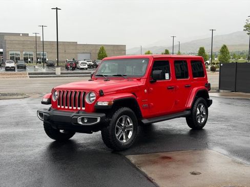 Used 2021 Jeep Wrangler Unlimited Sahara w/ Uconnect 4C Nav & Sound Group AWD/4WD image 10