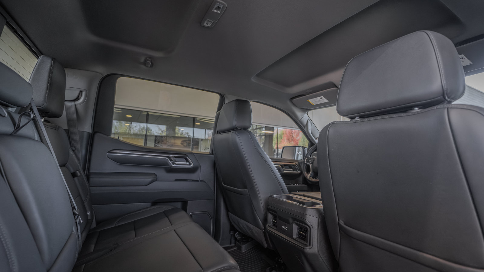 Used 2026 Chevrolet Silverado 1500 LT Trail Boss w/ LT Trail Boss Premium Package AWD/4WD image 28