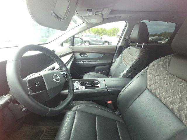 Used 2025 Nissan Murano Platinum w/ Cargo Package AWD/4WD image 13