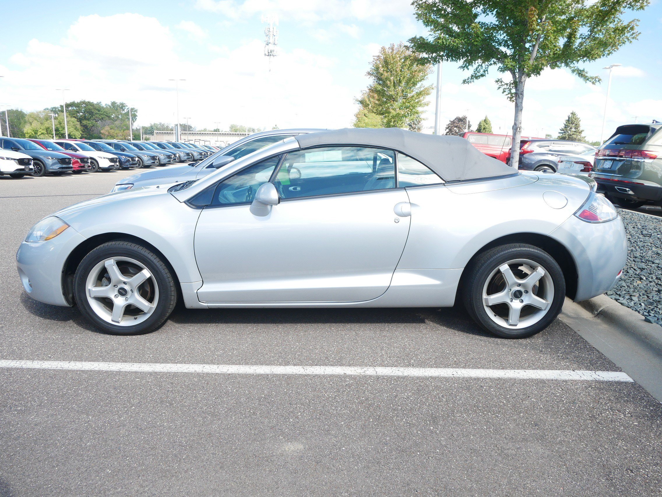 Used 2008 Mitsubishi Eclipse GS FWD image 4