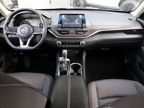 Used 2023 Nissan Altima 2.5 SV image 25