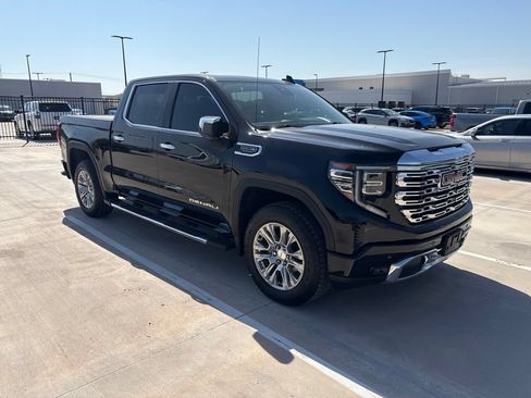 Used 2023 GMC Sierra 1500 Denali w/ Technology Package AWD/4WD image 15