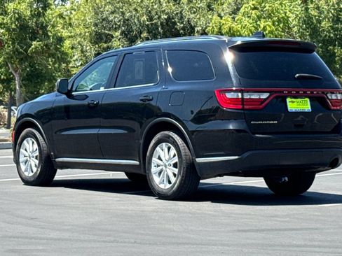 Used 2023 Dodge Durango SXT RWD image 3