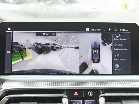 Used 2022 BMW X6 xDrive40i w/ Executive Package image 21