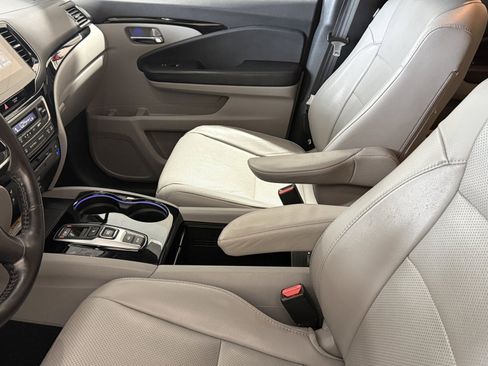 Used 2022 Honda Pilot Elite image 23