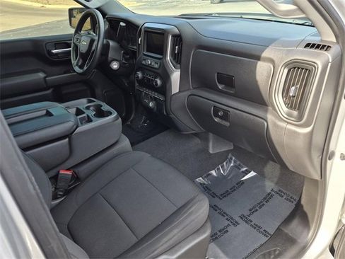 Used 2022 Chevrolet Silverado 1500 Custom image 10