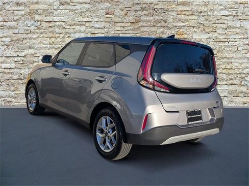 Certified 2023 Kia Soul LX w/ Option Group 015 image 4