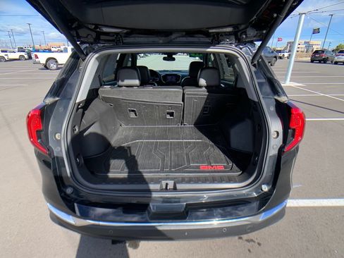 Used 2022 GMC Terrain SLT w/ Infotainment Package II AWD/4WD image 25