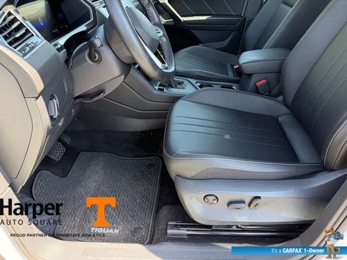 Used 2022 Volkswagen Tiguan SE image 13