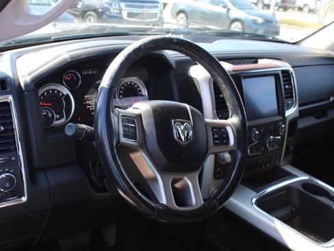 Used 2018 RAM 1500 Laramie w/ Convenience Group image 9