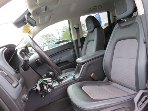 Used 2021 Chevrolet Colorado Z71 w/ Safety Package image 17